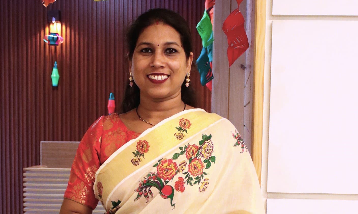 Vibha Yadav, Education, Culture, Environment